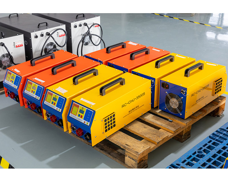 手(shou)持式儲能(neng)螺(luo)柱(zhu)銲(han)機RC-CHJ-4600SP