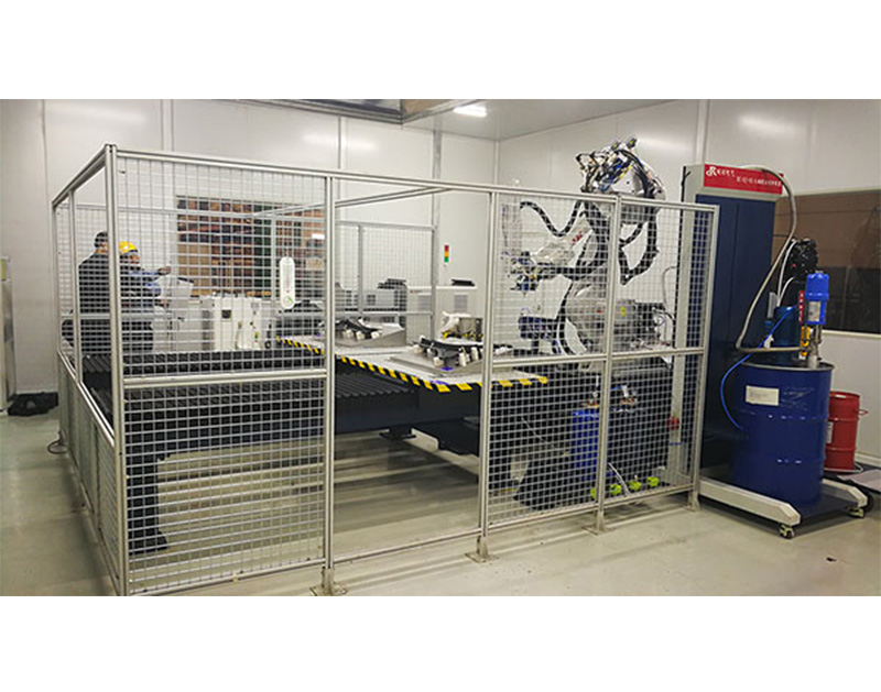 塗(tu)膠自動化(hua)生(sheng)産(chan)線(xian)