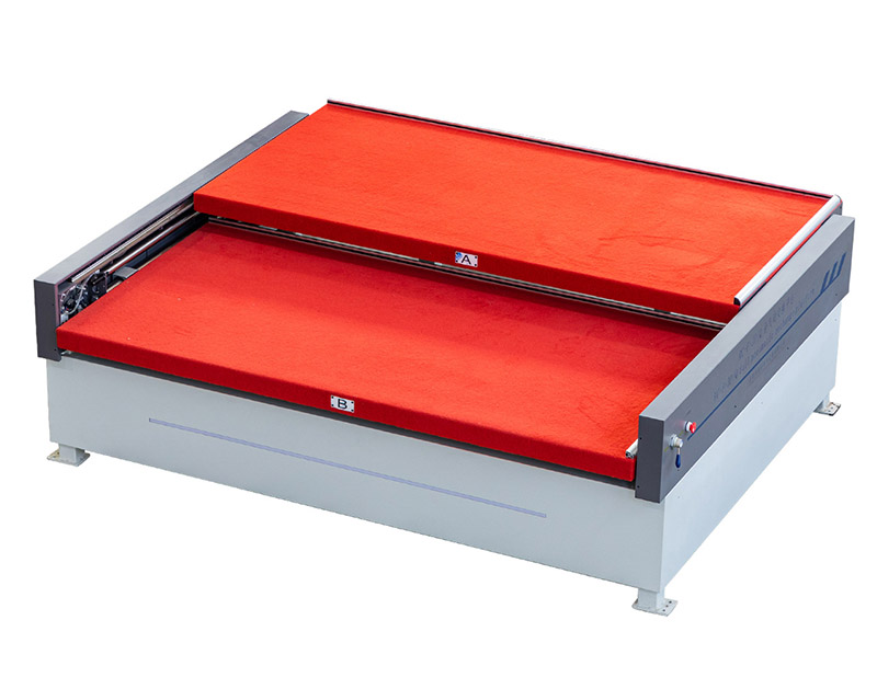 塗膠機-氣(qi)動交換工作平檯(tai)